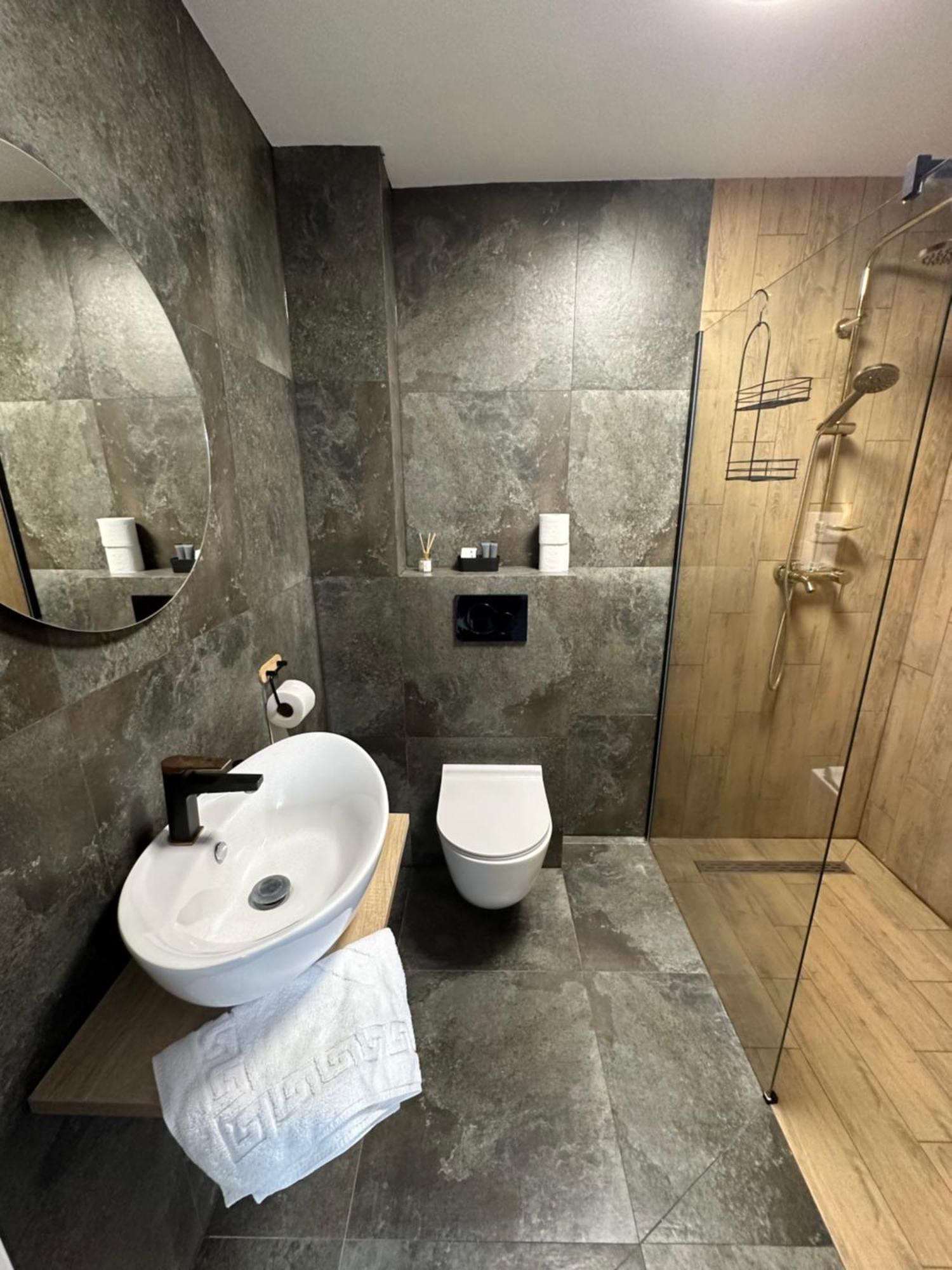 Apartamenty Czerwona Stodola Kłodzko Exteriör bild