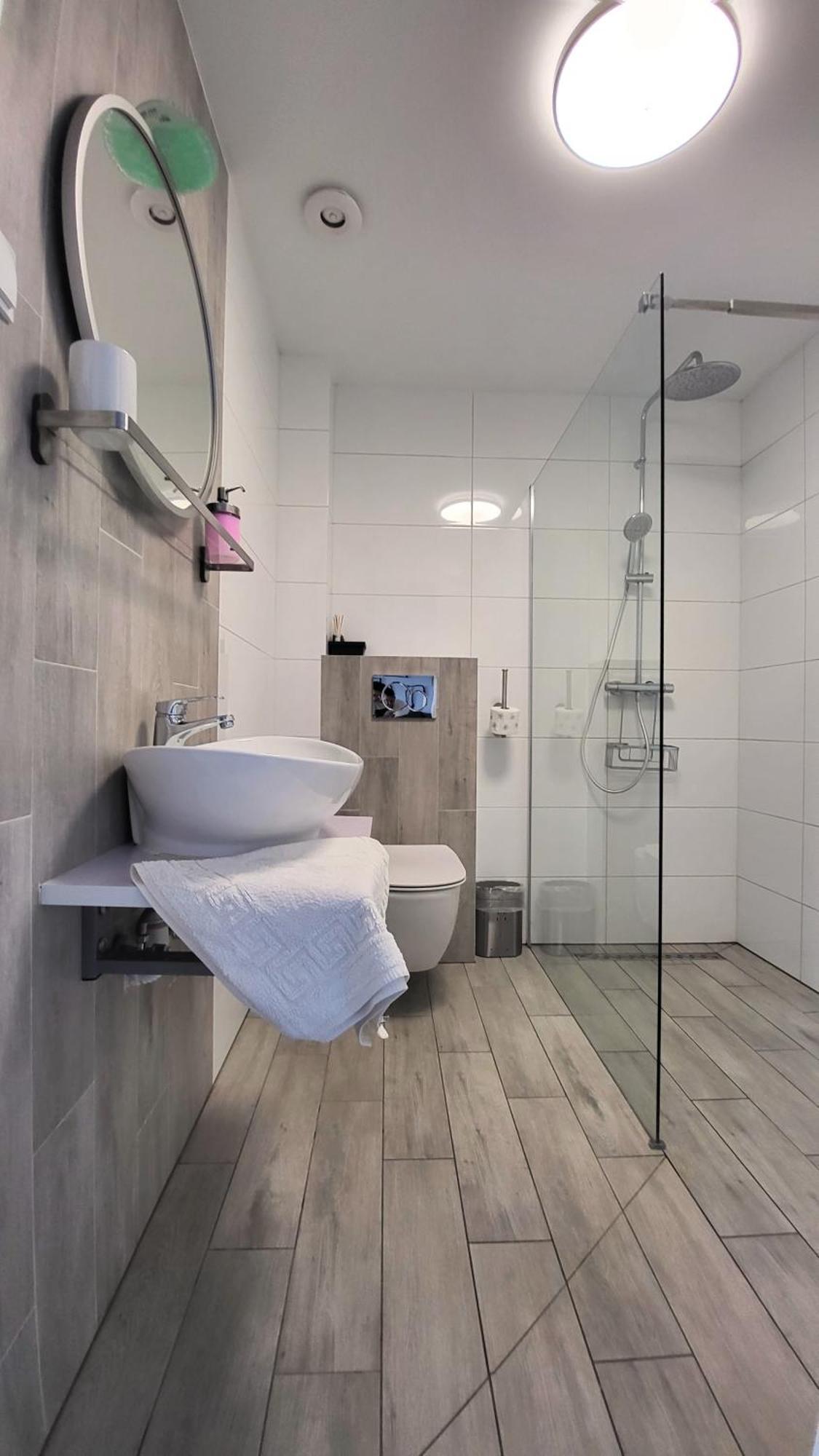 Apartamenty Czerwona Stodola Kłodzko Exteriör bild